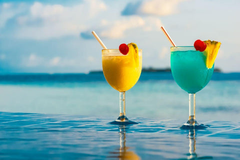 6 Best Beach Cocktails To Make For An Awesome Vacation
