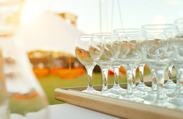 6 Reasons to Get a Mobile Bar for Your Outdoor Events